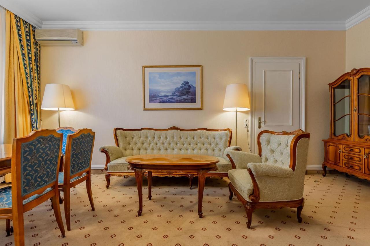 Natsionalny Hotel Kiev Eksteriør bilde